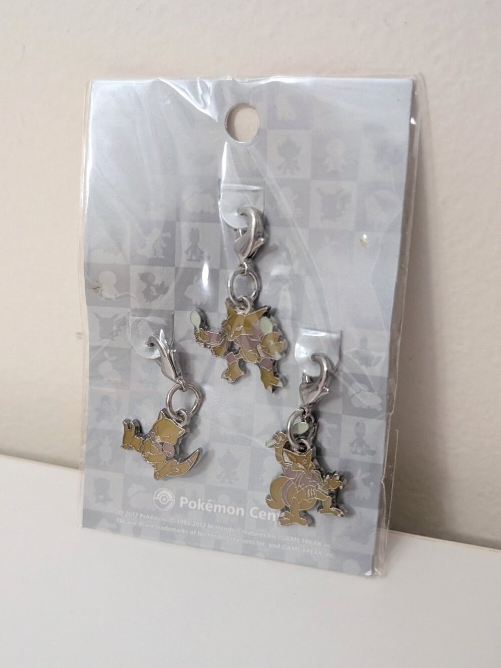 Pokemon Center Limited Metal Charm  Abra Kadabra Alakazam Set 2012